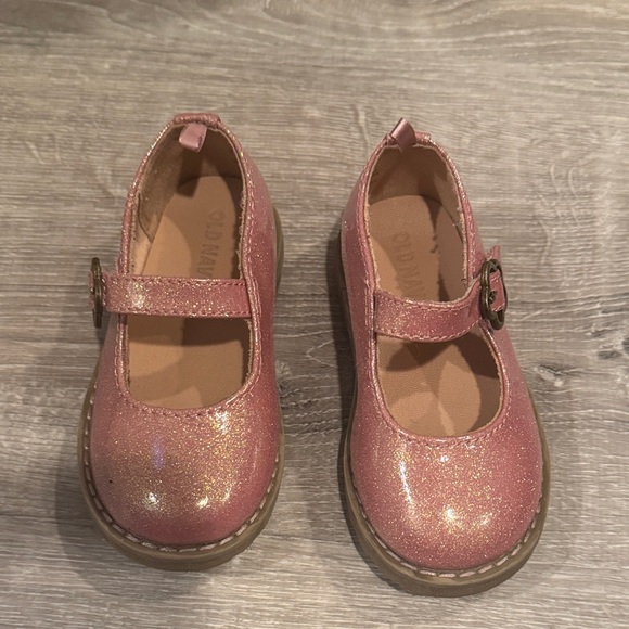 Old Navy Other - Old Navy Glittery Pink Mary Jane Shoes